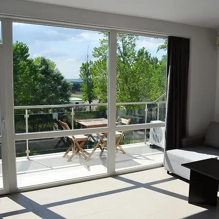 Апартамент Studio In Cote D'azur Слънчев бряг